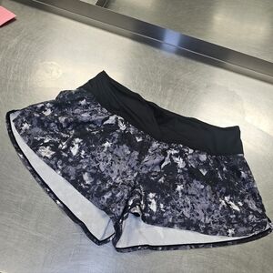 Nike Black Marble-Print Lined Women’s Athletic Shorts Sz XL